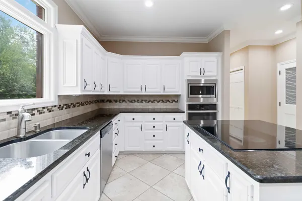 $765,000 | 318 Ashwick Court, Spartanburg, SC 29301