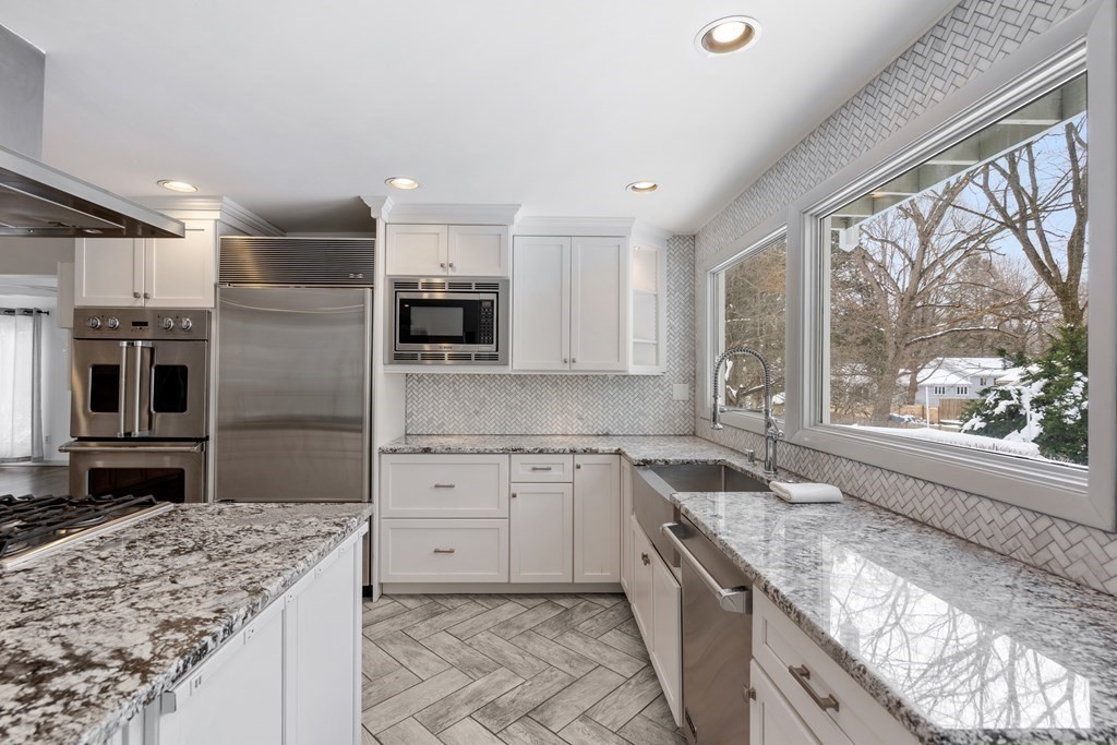 5 Dwhinda Road Newton, MA 02468 - Photo 12 of 42