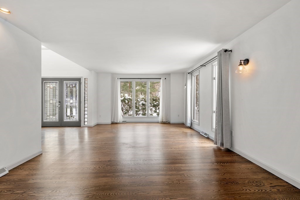 5 Dwhinda Road Newton, MA 02468 - Photo 14 of 42