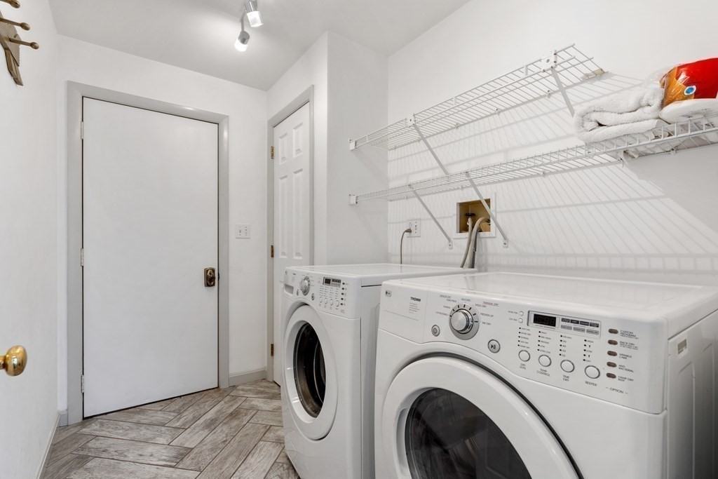 5 Dwhinda Road Newton, MA 02468 - Photo 20 of 42