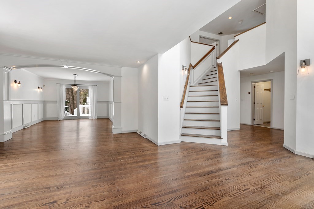 5 Dwhinda Road Newton, MA 02468 - Photo 2 of 42