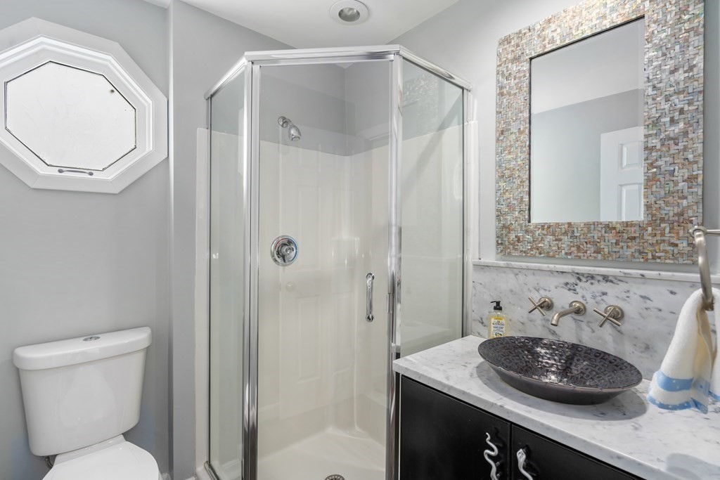 5 Dwhinda Road Newton, MA 02468 - Photo 22 of 42