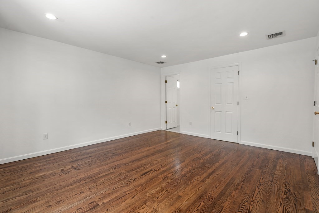 5 Dwhinda Road Newton, MA 02468 - Photo 24 of 42