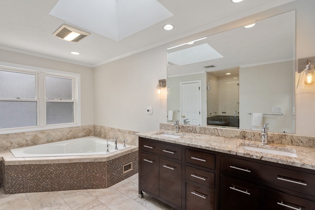 5 Dwhinda Road Newton, MA 02468 - Photo 27 of 42