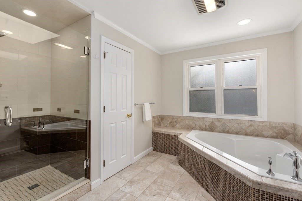 5 Dwhinda Road Newton, MA 02468 - Photo 28 of 42