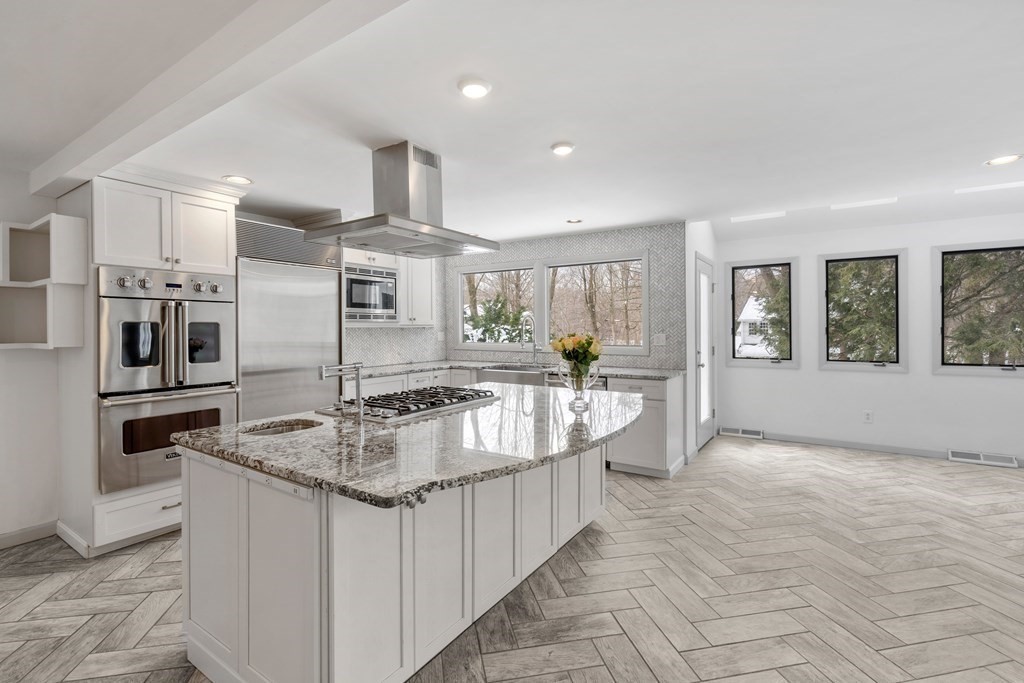 5 Dwhinda Road Newton, MA 02468 - Photo 7 of 42