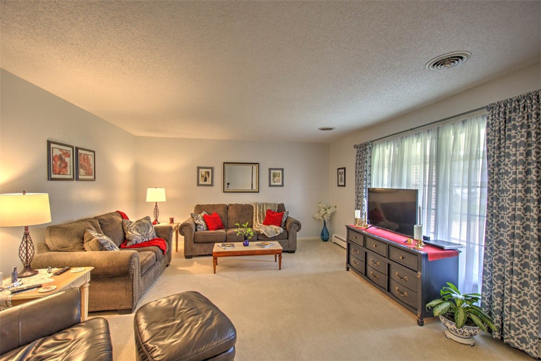 2311 Sands Drive Decatur, IL 62526 - Photo 9 of 33
