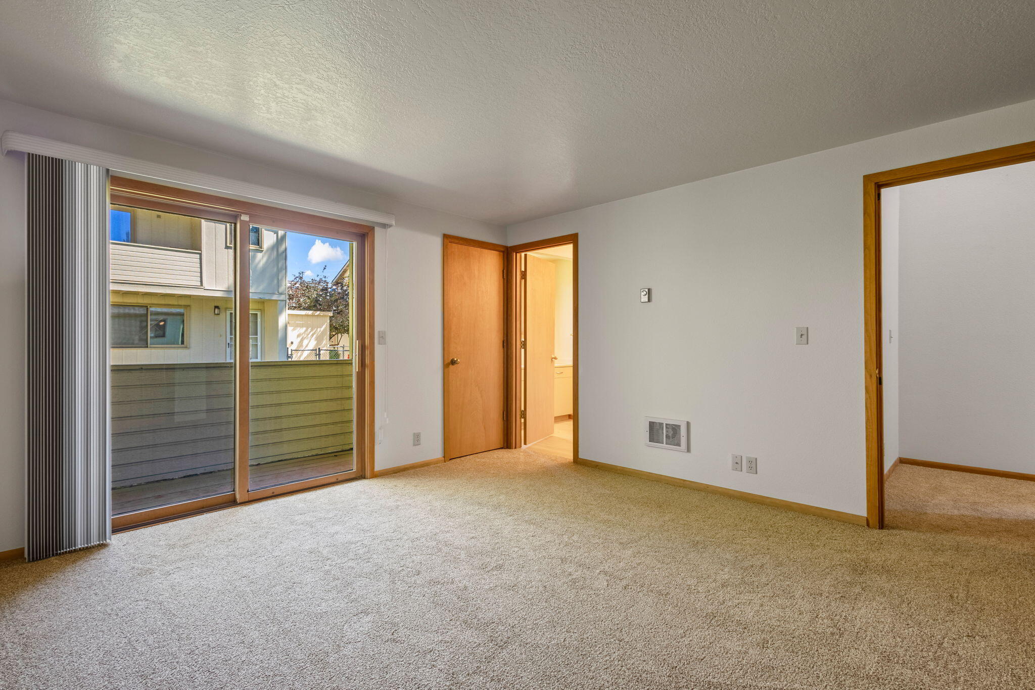 1050 Northeast Butler Market Road, Unit 19 Bend, OR 97701 - Photo 24 of 39 27-web-or-mls-27