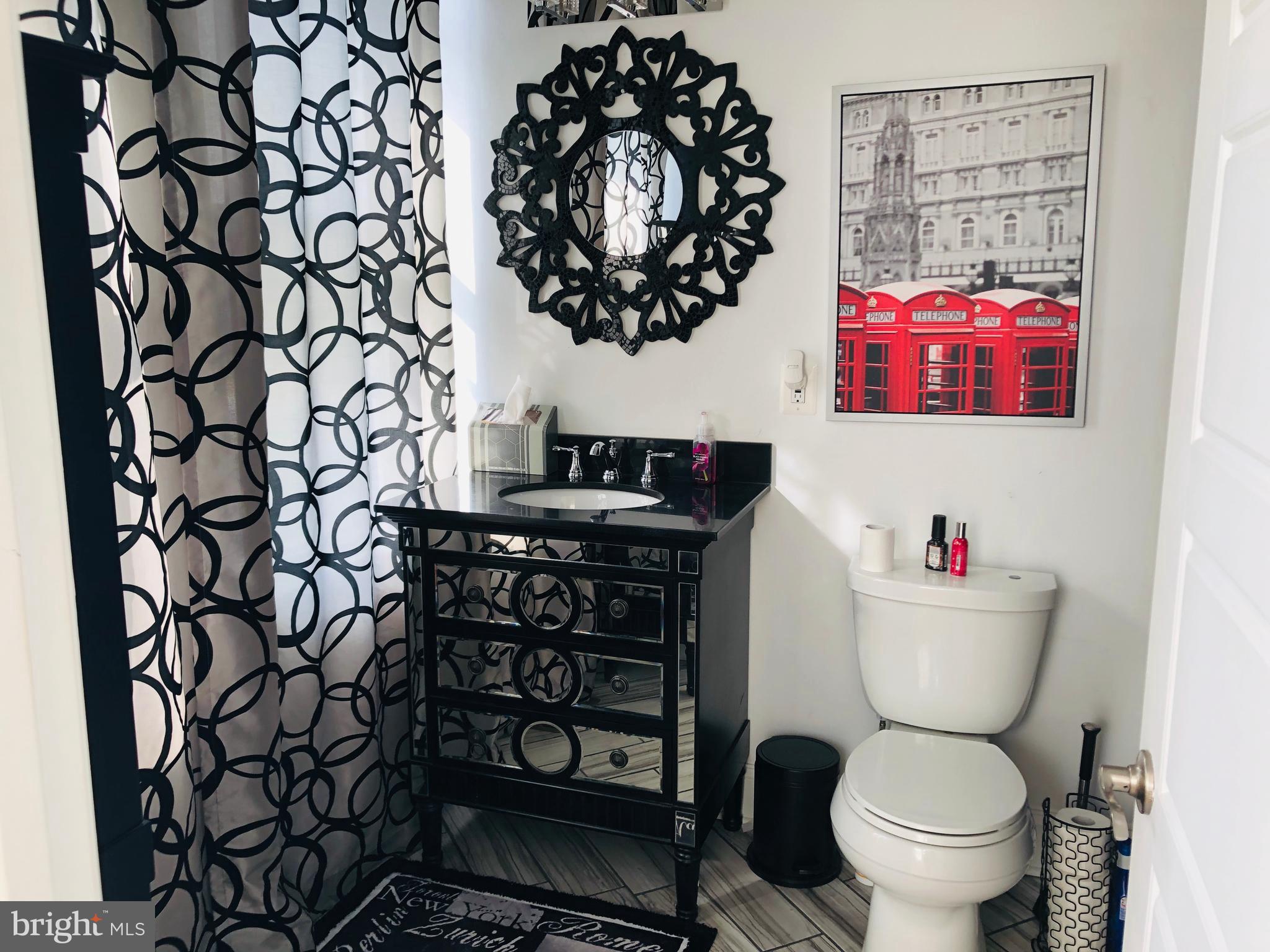 207 Mallow Hill Road Baltimore, MD 21229 - Photo 29 of 65 Main Floor Half Bath