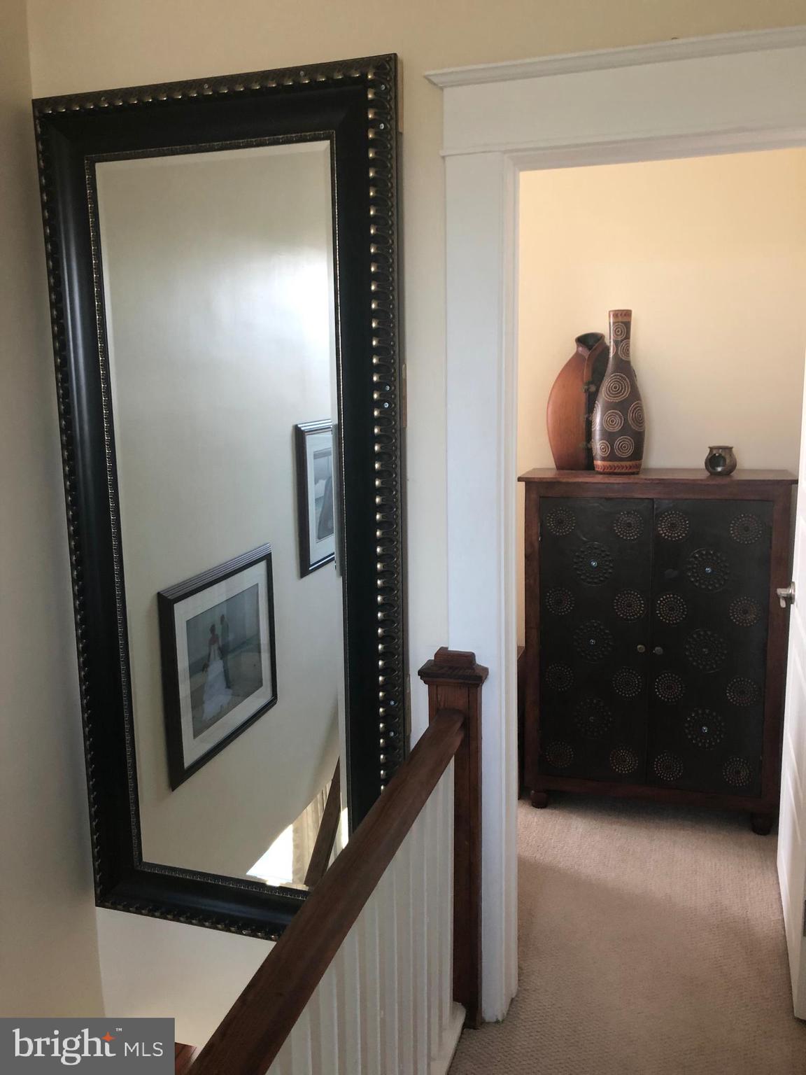 207 Mallow Hill Road Baltimore, MD 21229 - Photo 34 of 65 Staircase/Hall