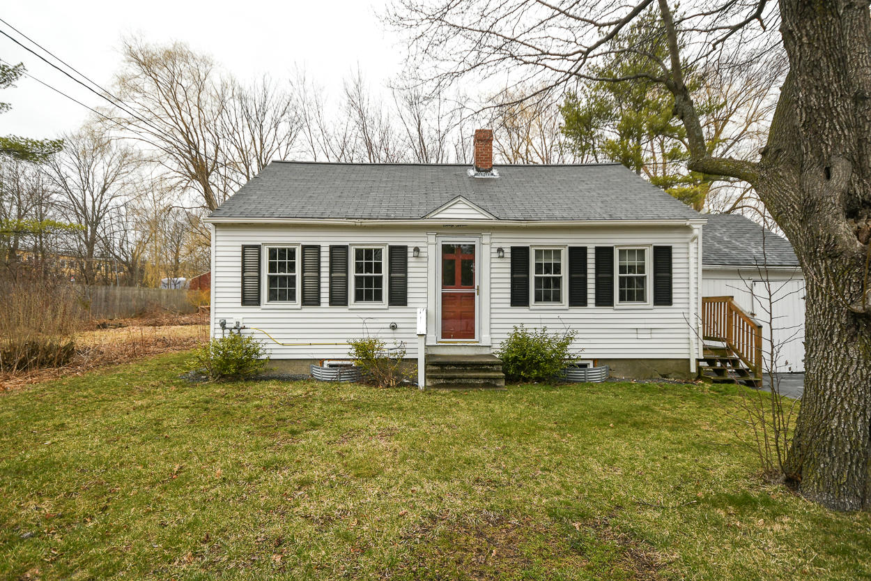 63 Colonial Road Westbrook, ME 04092 - Photo 11 of 13 13DSC_3987