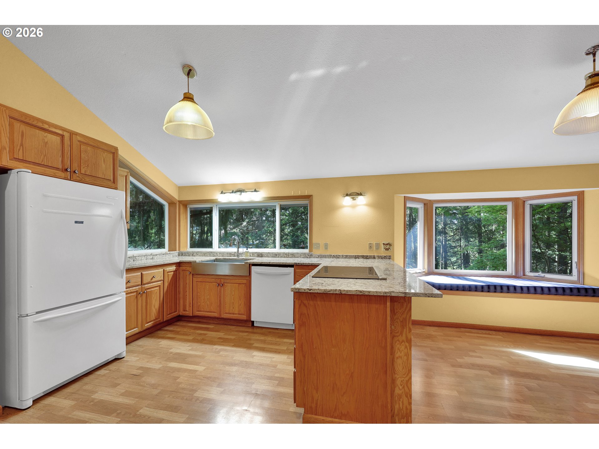 85368 Ridge Top Drive Eugene, OR 97405 - Photo 47 of 48 Kitchen/Dining Room