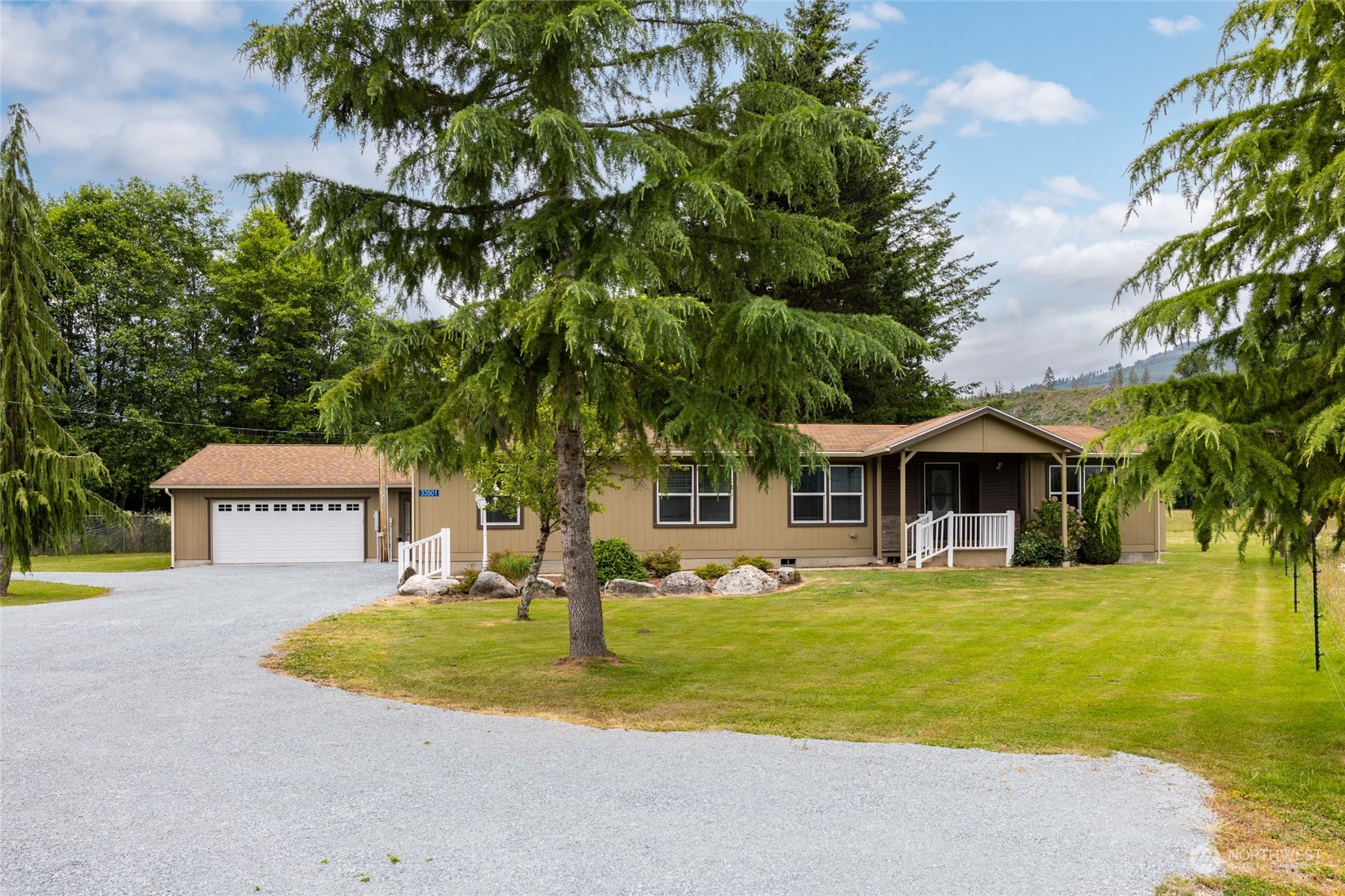 33501 Hamilton Cemetery Road Sedro-Woolley, WA 98284 - Photo 1 of 37 Gallery Image 1