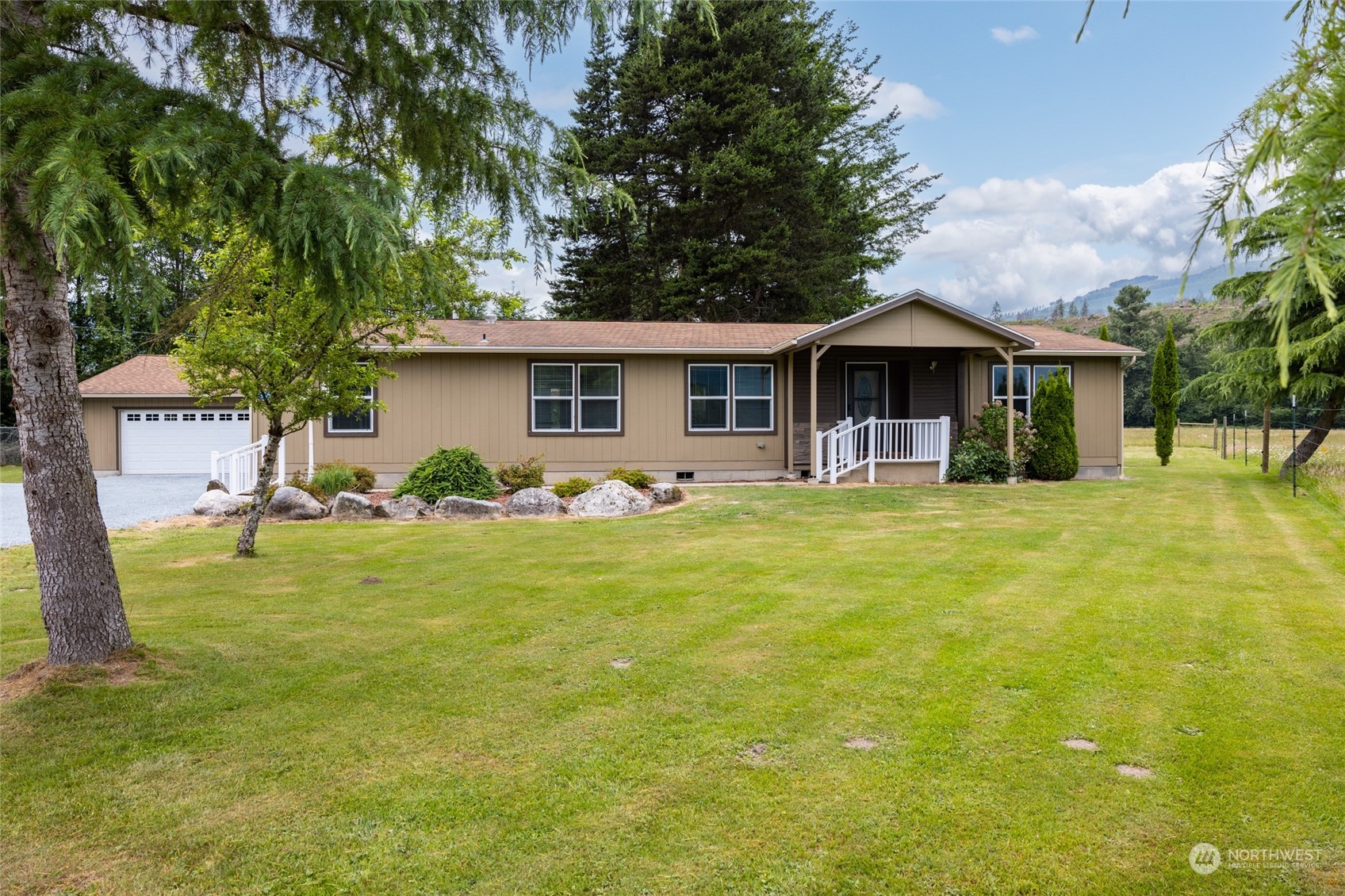 33501 Hamilton Cemetery Road Sedro-Woolley, WA 98284 - Photo 2 of 37 Gallery Image 2