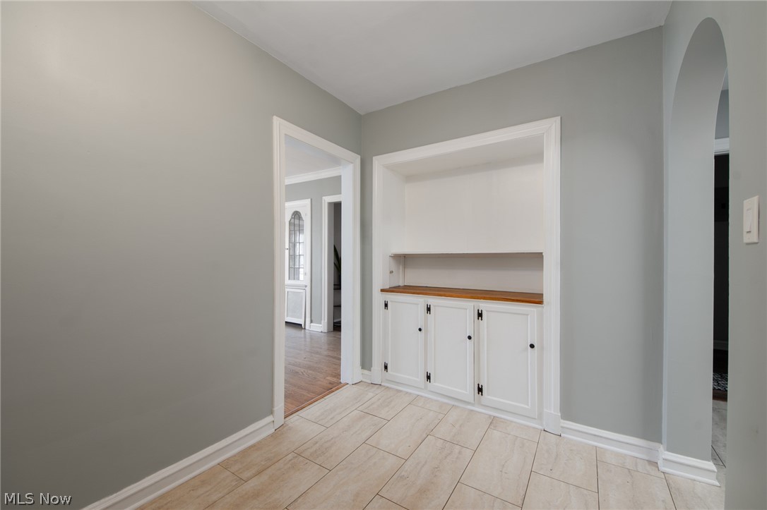 3133 Keswick Road Cleveland, OH 44120 - Photo 10 of 35