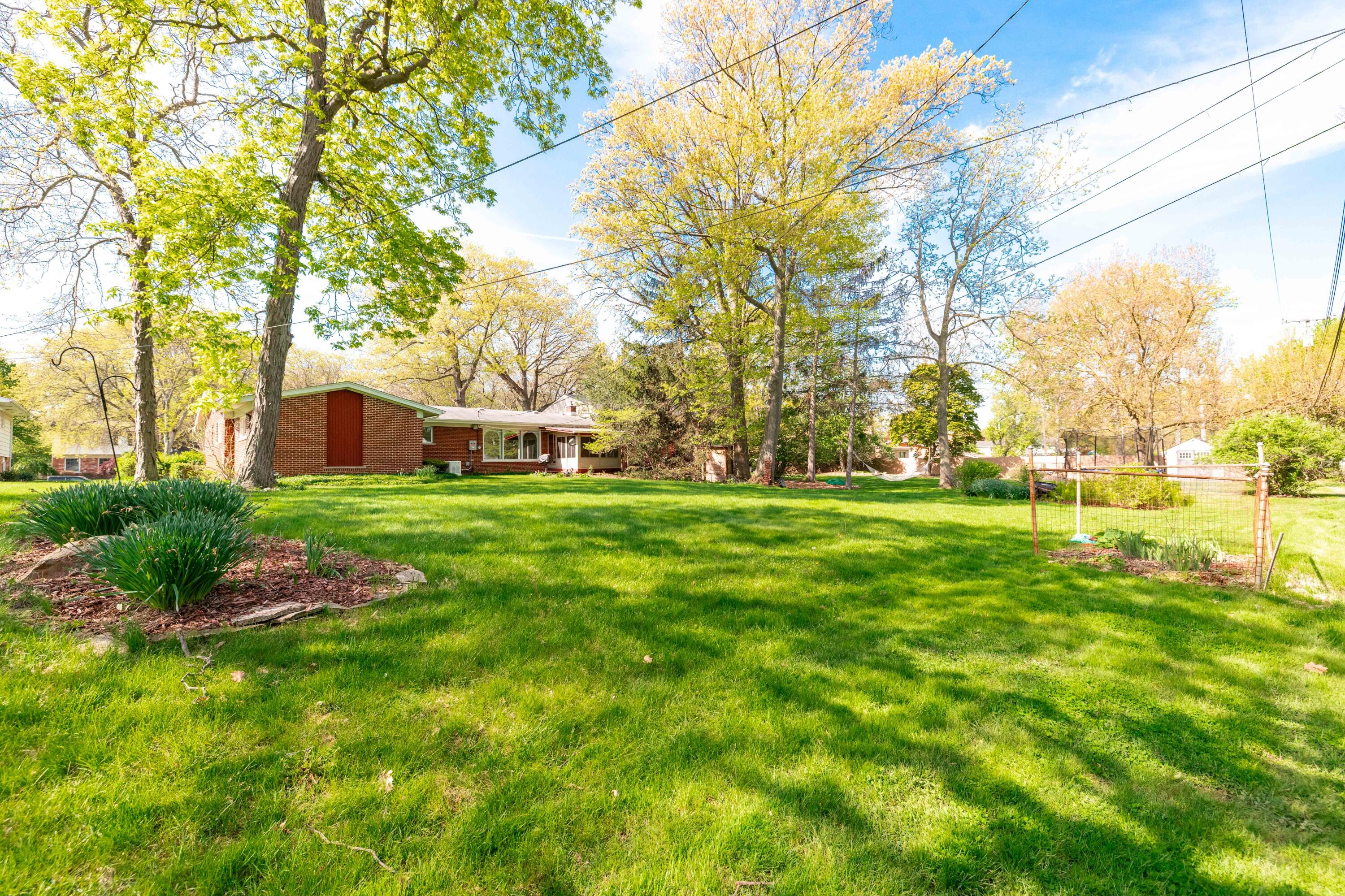8480 Hampton Road Grosse Ile, MI 48138 - Photo 32 of 39 9480 Hampton, Grosse Ile (32 of 39)