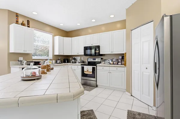 $650,000 | 2430 Westmont Drive, Royal Palm Beach, FL 33411