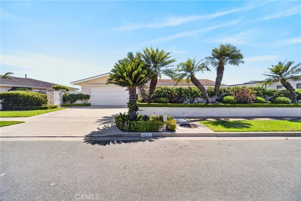 $6,295,000 | 4807 Surrey Drive, Corona del Mar, CA 92625