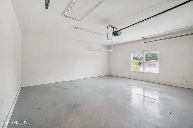 $575,000 | 734 Southview Circle, Kodak, TN 37764