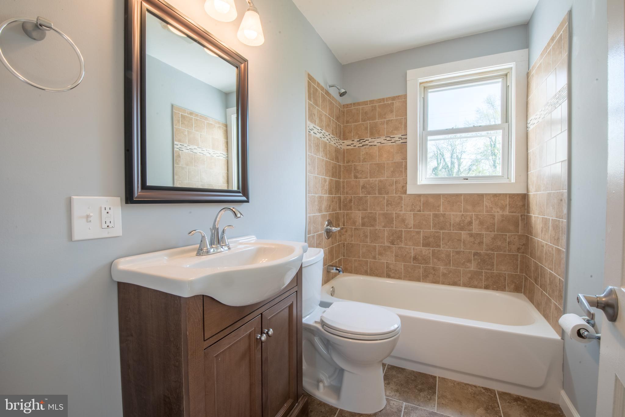 7021 Brompton Road Baltimore, MD 21207 - Photo 11 of 34