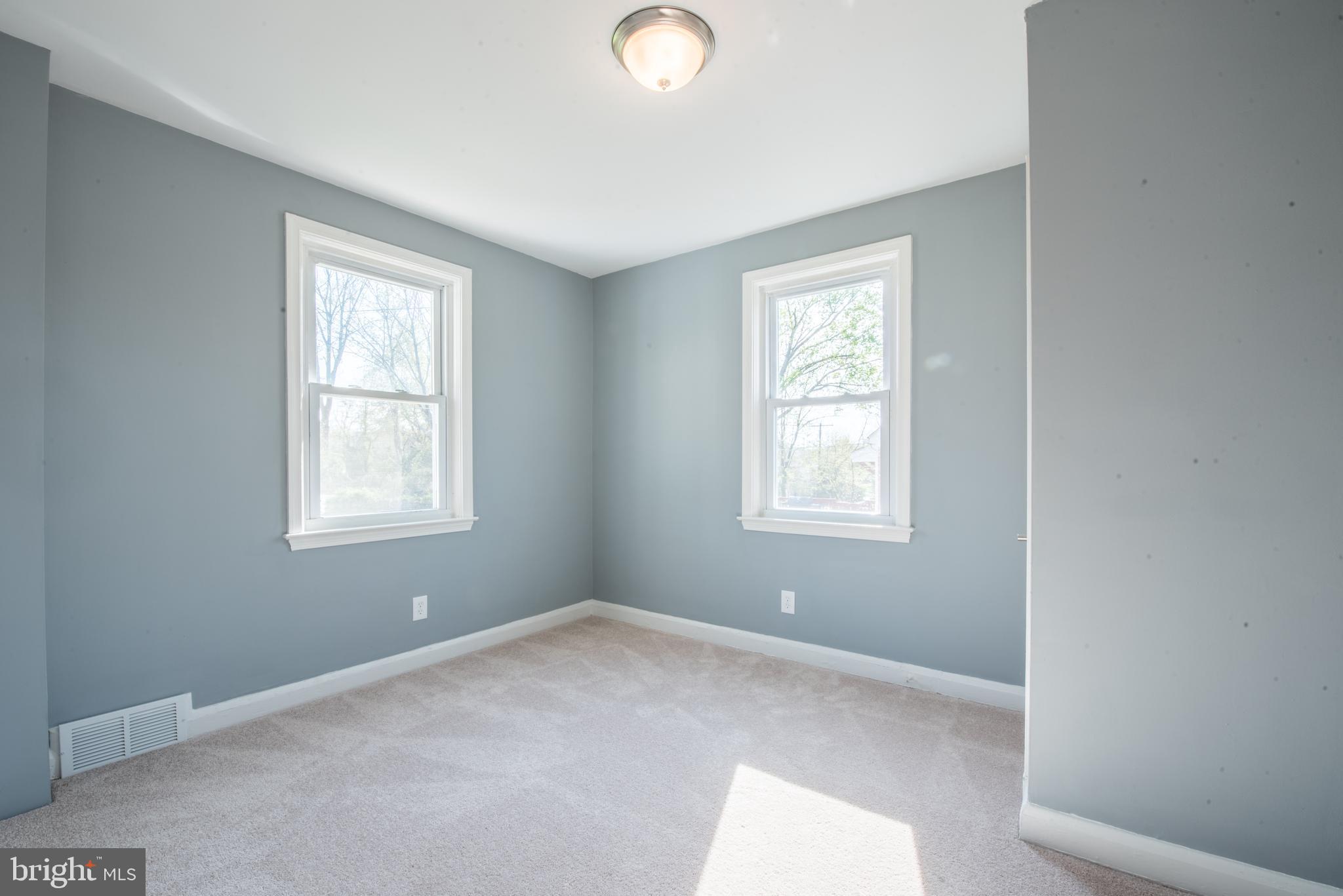 7021 Brompton Road Baltimore, MD 21207 - Photo 12 of 34