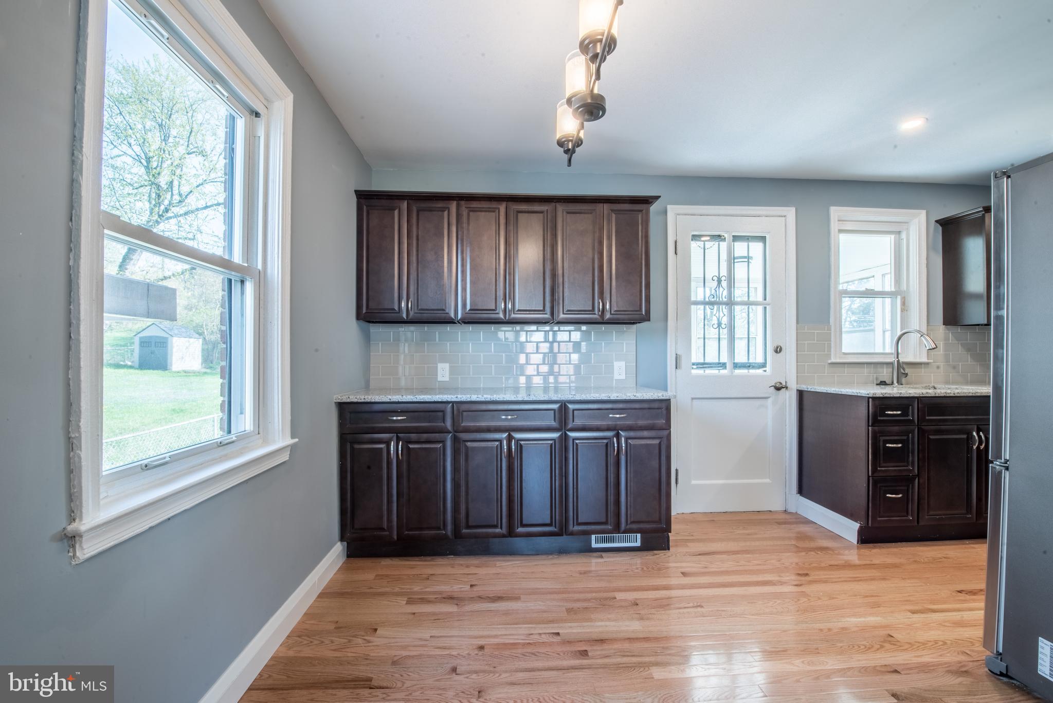 7021 Brompton Road Baltimore, MD 21207 - Photo 7 of 34