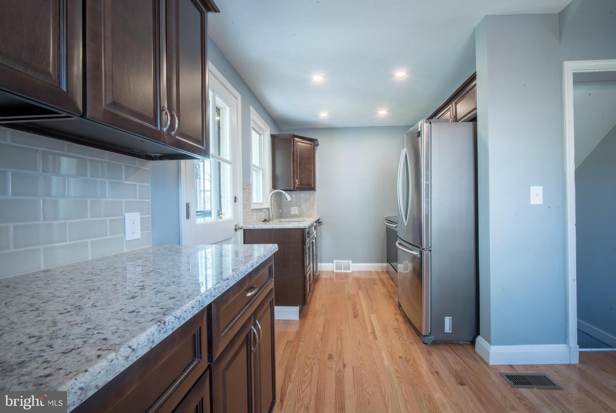 7021 Brompton Road Baltimore, MD 21207 - Photo 8 of 34