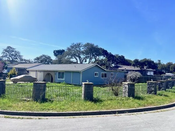 $699,000 | 9460 South Century Oak Road, Salinas, CA 93907