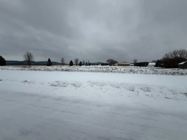 $47,500 | 34489 Airport Court, Frontenac, MN 55026