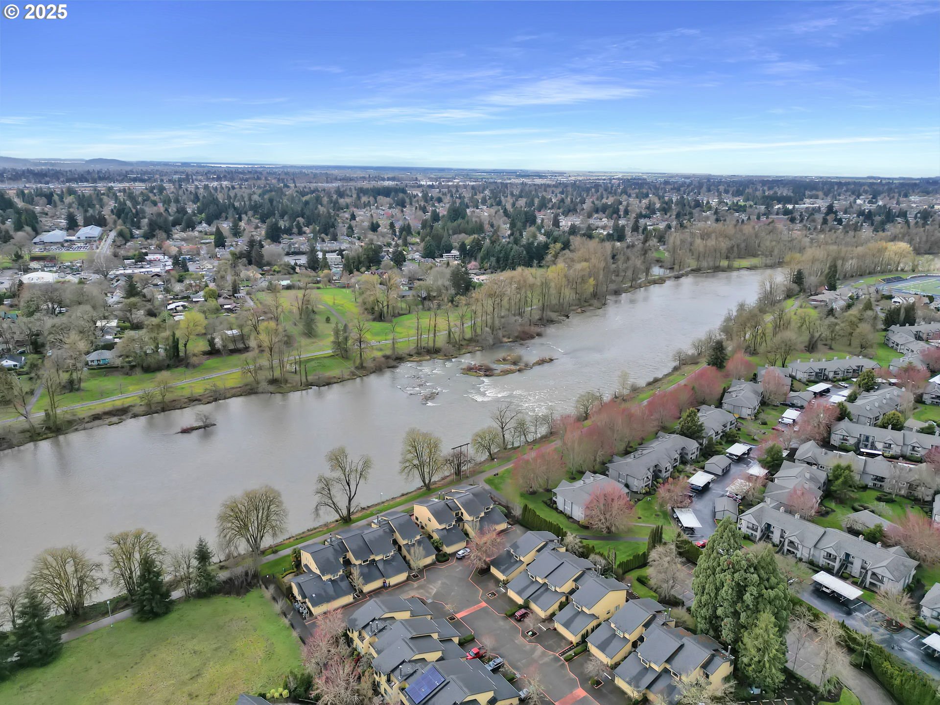 579 Wimbledon Court Eugene, OR 97401 - Photo 8 of 46 an aerial view of a city