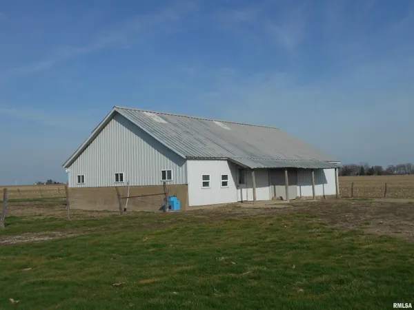 $275,000 | 18046 County Road 1000 East, Good Hope, IL 61438