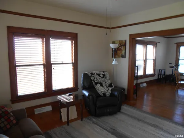 $275,000 | 18046 County Road 1000 East, Good Hope, IL 61438