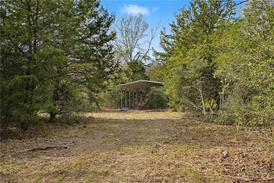 Tbd Sawmill Road Franklin, TX 77856 - Photo 6 of 15 a backyard of a house