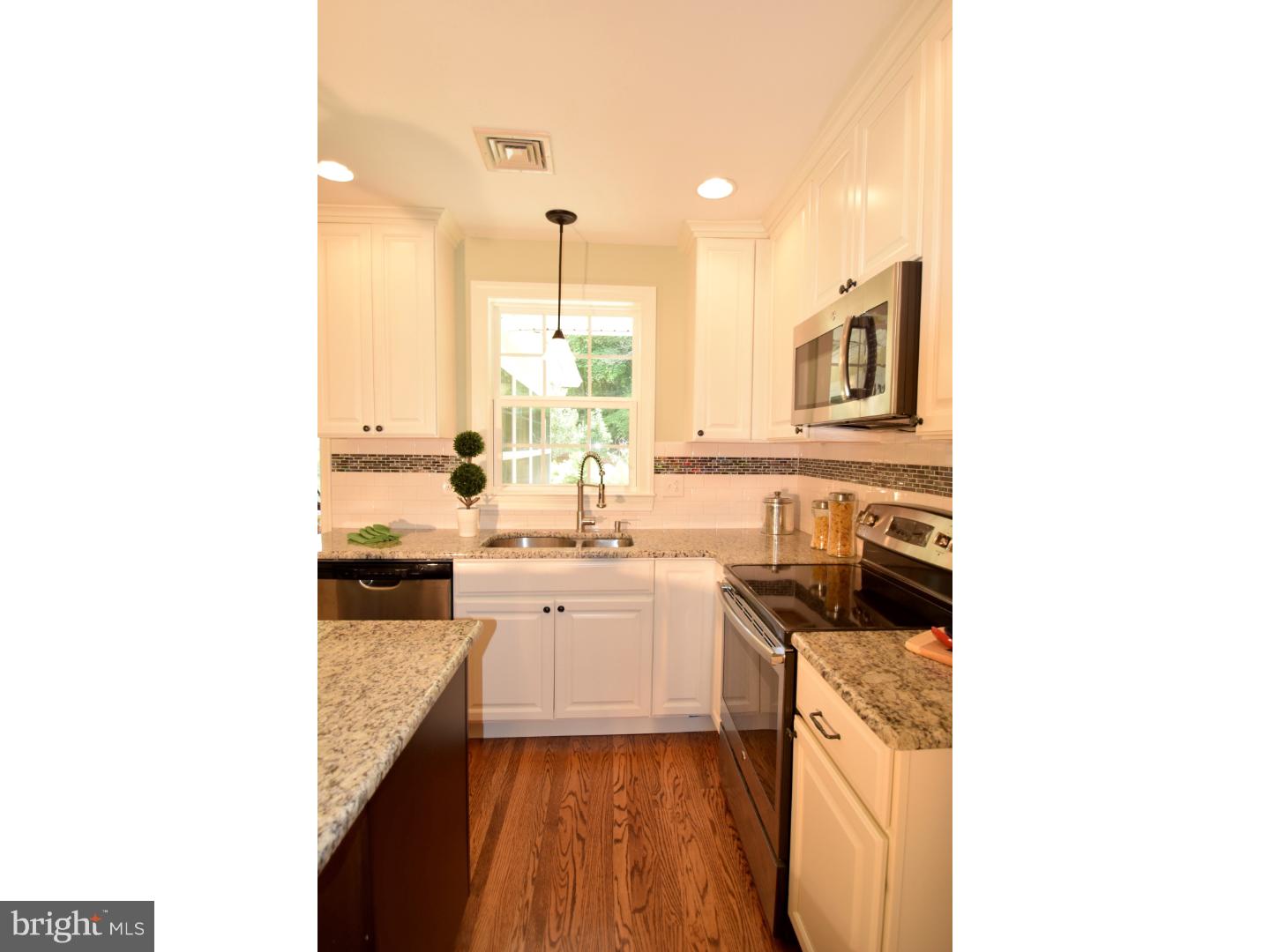 721 Beatty Road Springfield, PA 19064 - Photo 6 of 25 Kitchen