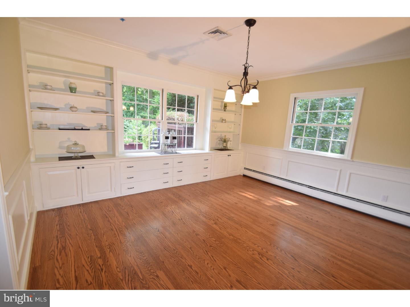 721 Beatty Road Springfield, PA 19064 - Photo 9 of 25 Dining Room