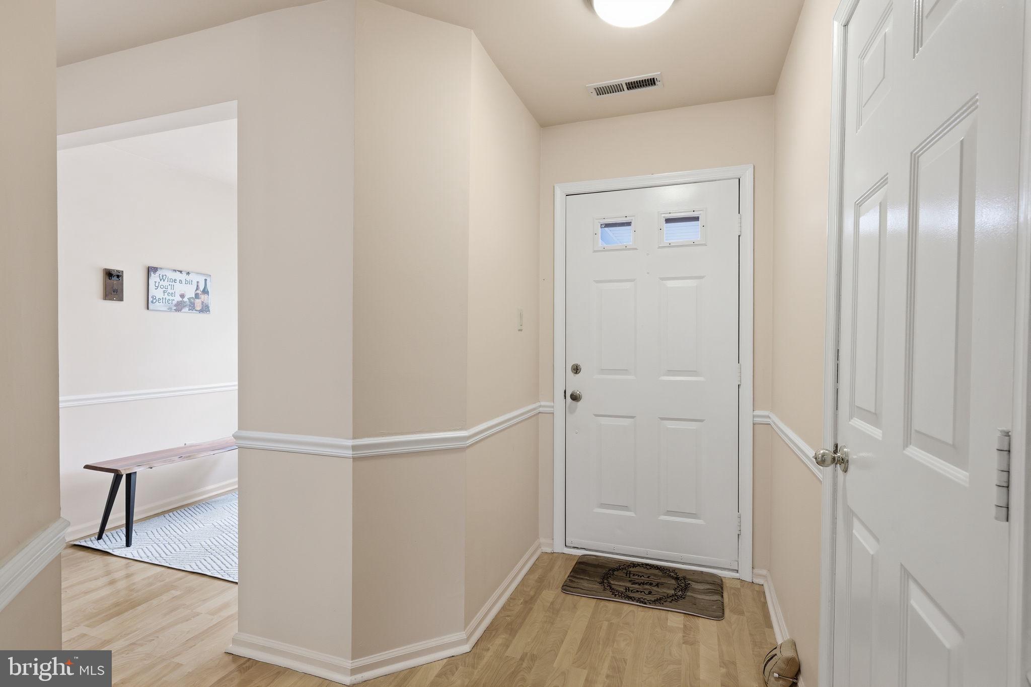 33 East Park Road Newtown, PA 18940 - Photo 4 of 31