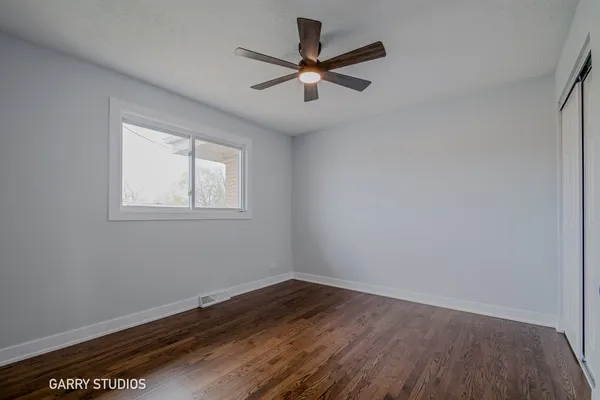 $329,896 | 1212 North Wheeling Road, Mount Prospect, IL 60056