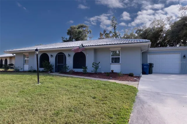 $2,749 | 501 Rubens Drive, Unit 501, Nokomis, FL 34275