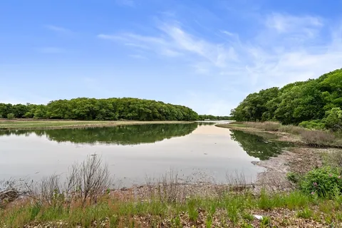 $989,000 | 168 Furnace Brook Parkway, Quincy, MA 02169
