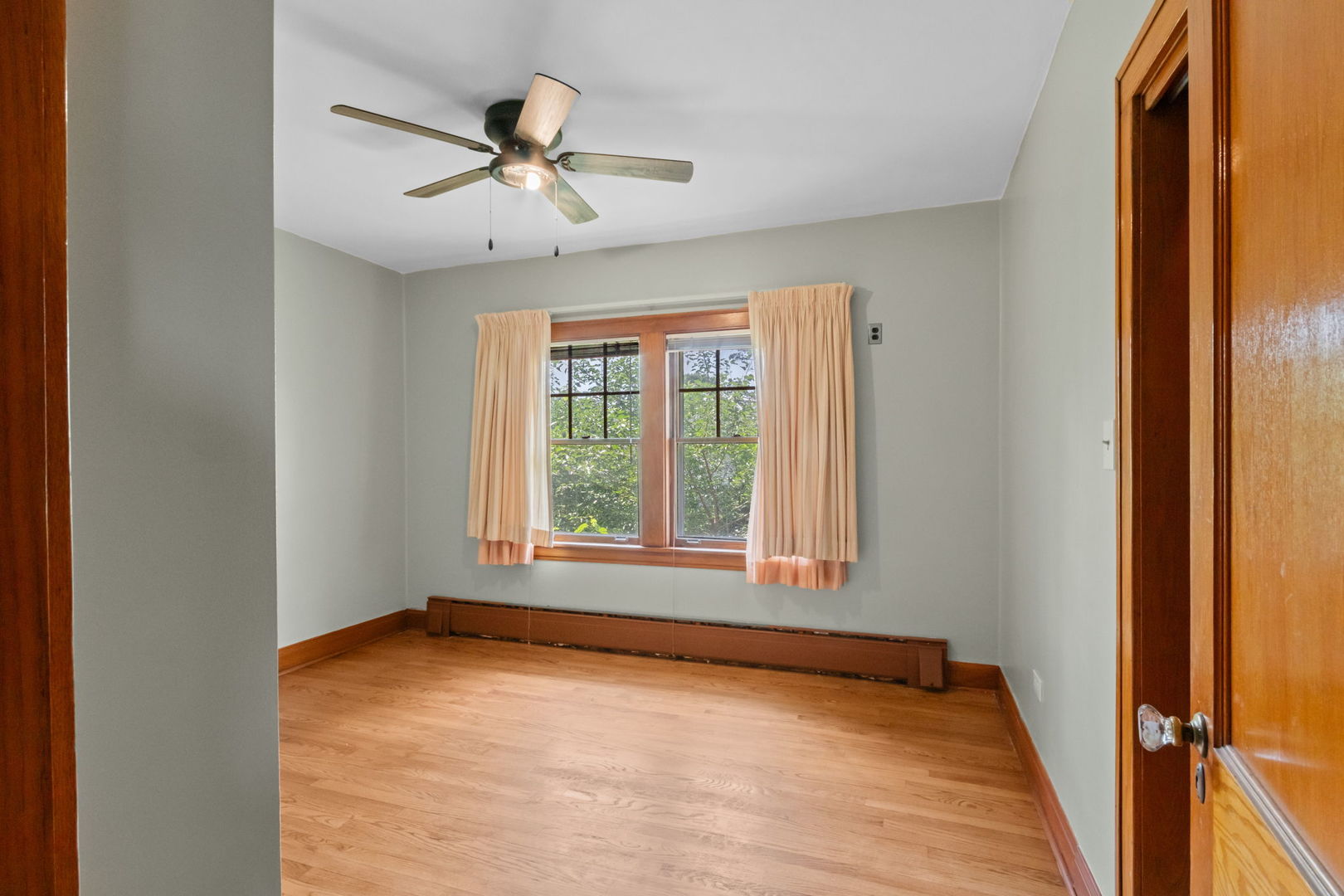 288 Middaugh Road Clarendon Hills, IL 60514 - Photo 25 of 47 Gallery Image 25
