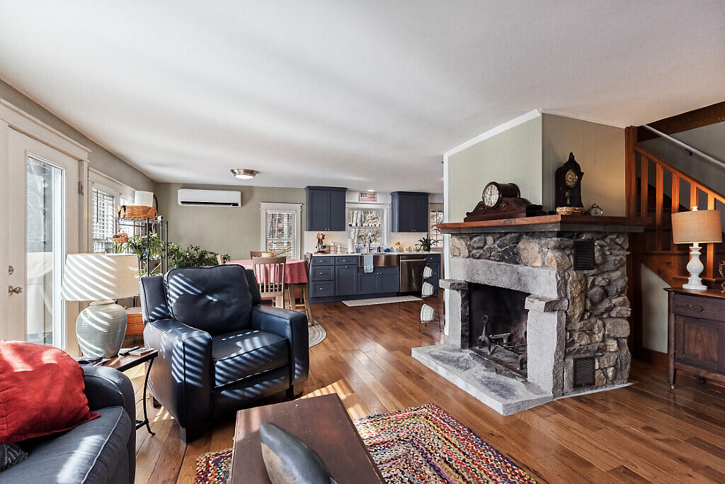 227 Warren Road Pittston, ME 04345 - Photo 4 of 61 19_BP5A9117_DxO_mls
