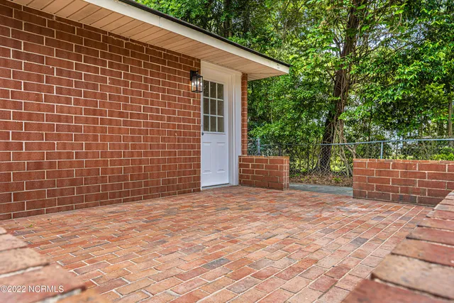 $2,500 | 440 West Maine Avenue, Southern Pines, NC 28387