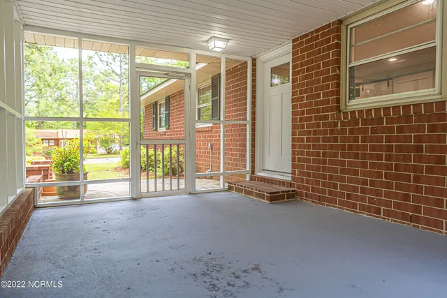 $2,500 | 440 West Maine Avenue, Southern Pines, NC 28387