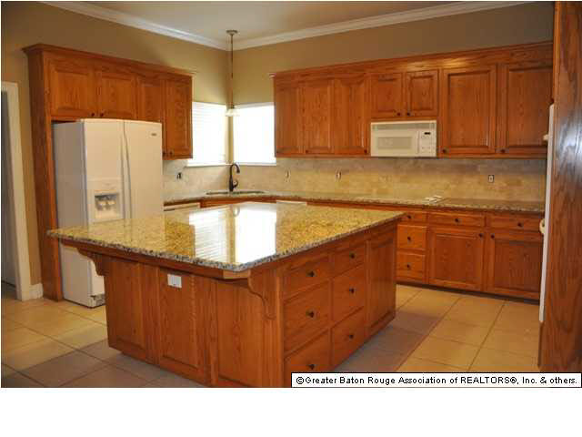 12716 Oxley Drive Baton Rouge, LA 70816 - Photo 2 of 14