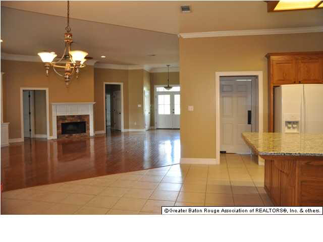 12716 Oxley Drive Baton Rouge, LA 70816 - Photo 4 of 14