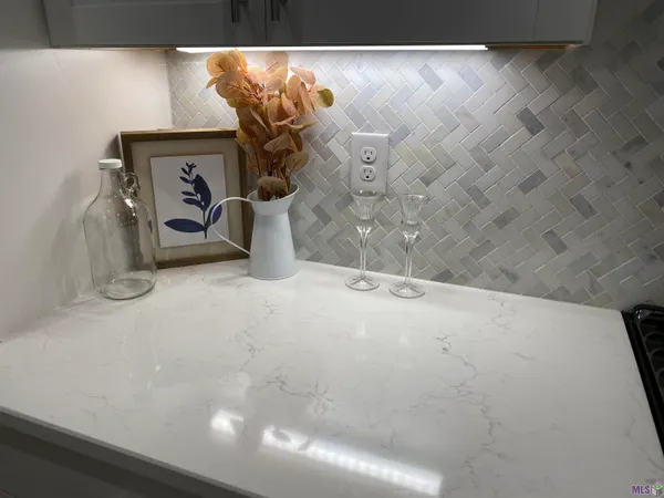 $2,300 | 15003 Vintage Jade Court, Baton Rouge, LA 70817