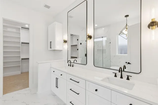 $399,999 | 1235 Cedardale Road, Lancaster, TX 75134