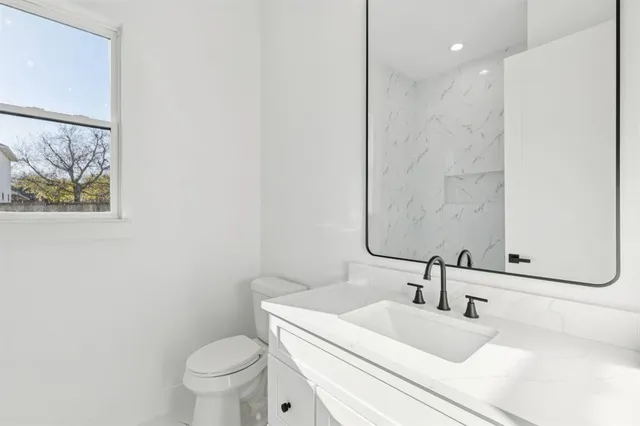 $399,999 | 1235 Cedardale Road, Lancaster, TX 75134