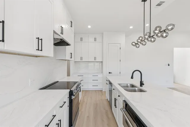 $399,999 | 1235 Cedardale Road, Lancaster, TX 75134