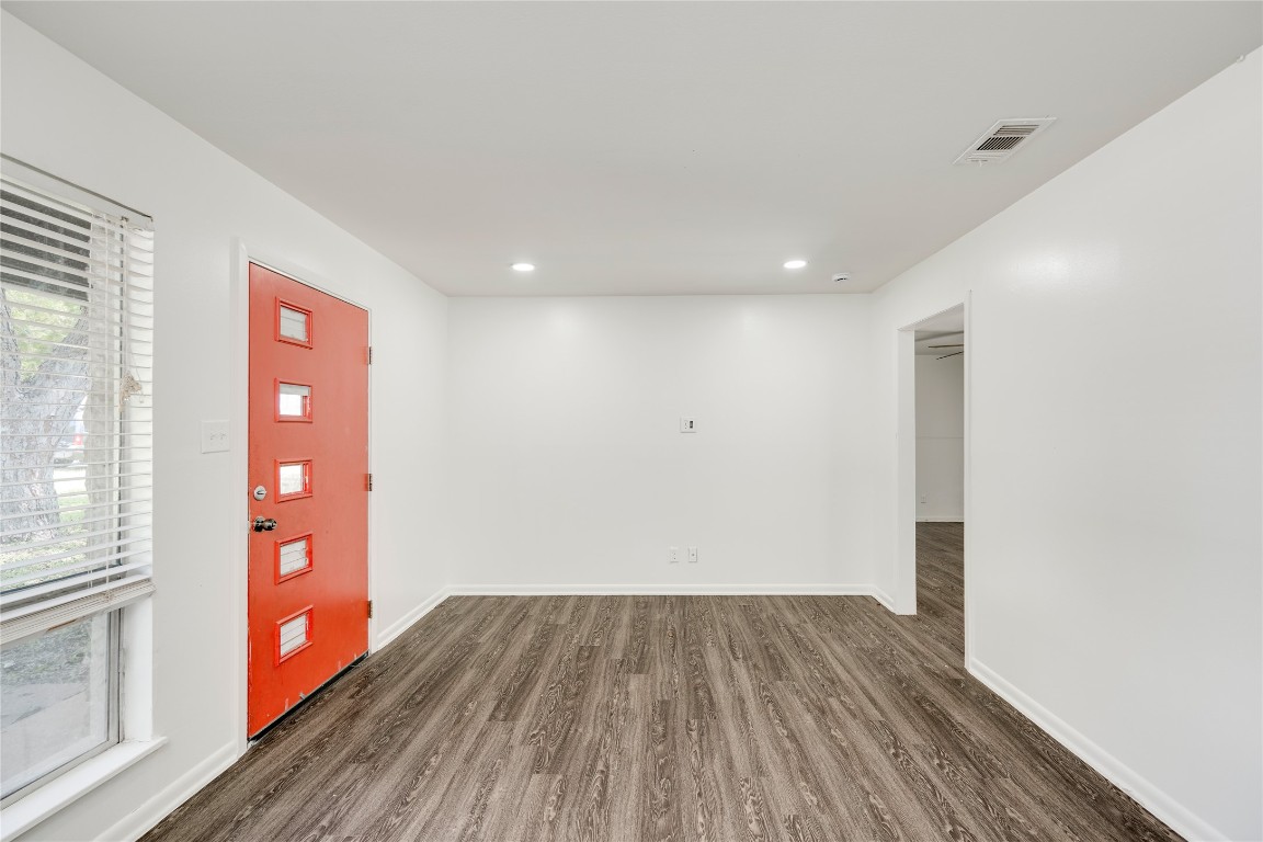 809 Neans Drive Austin, TX 78758 - Photo 13 of 40